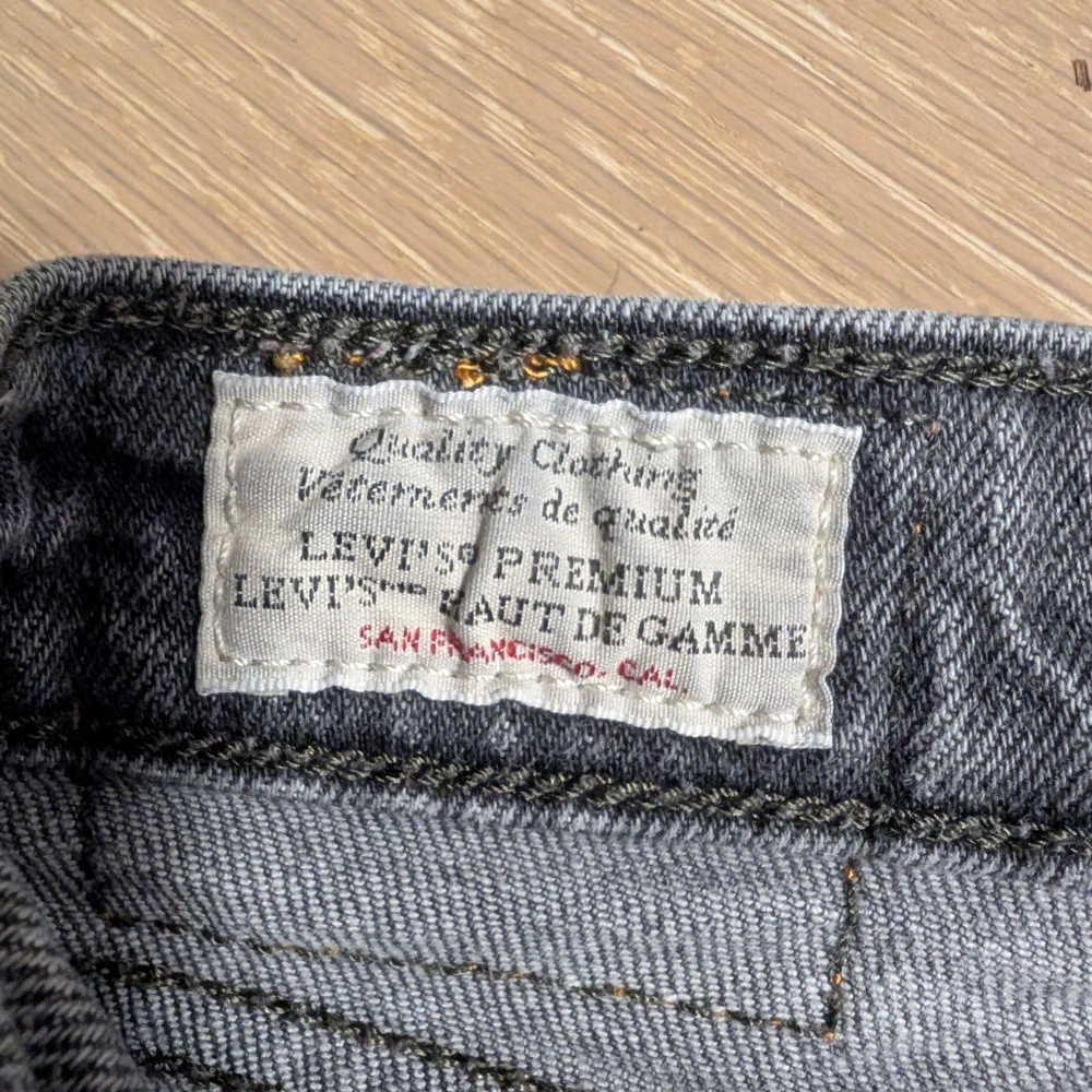 Levi's Women's Grey Straight Leg Wedgie Jeans Size 31 - Picture 6 of 8